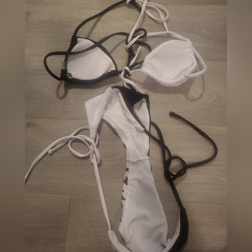 Smile now cry later bathing suit,M, black and white - Picture 6 of 11